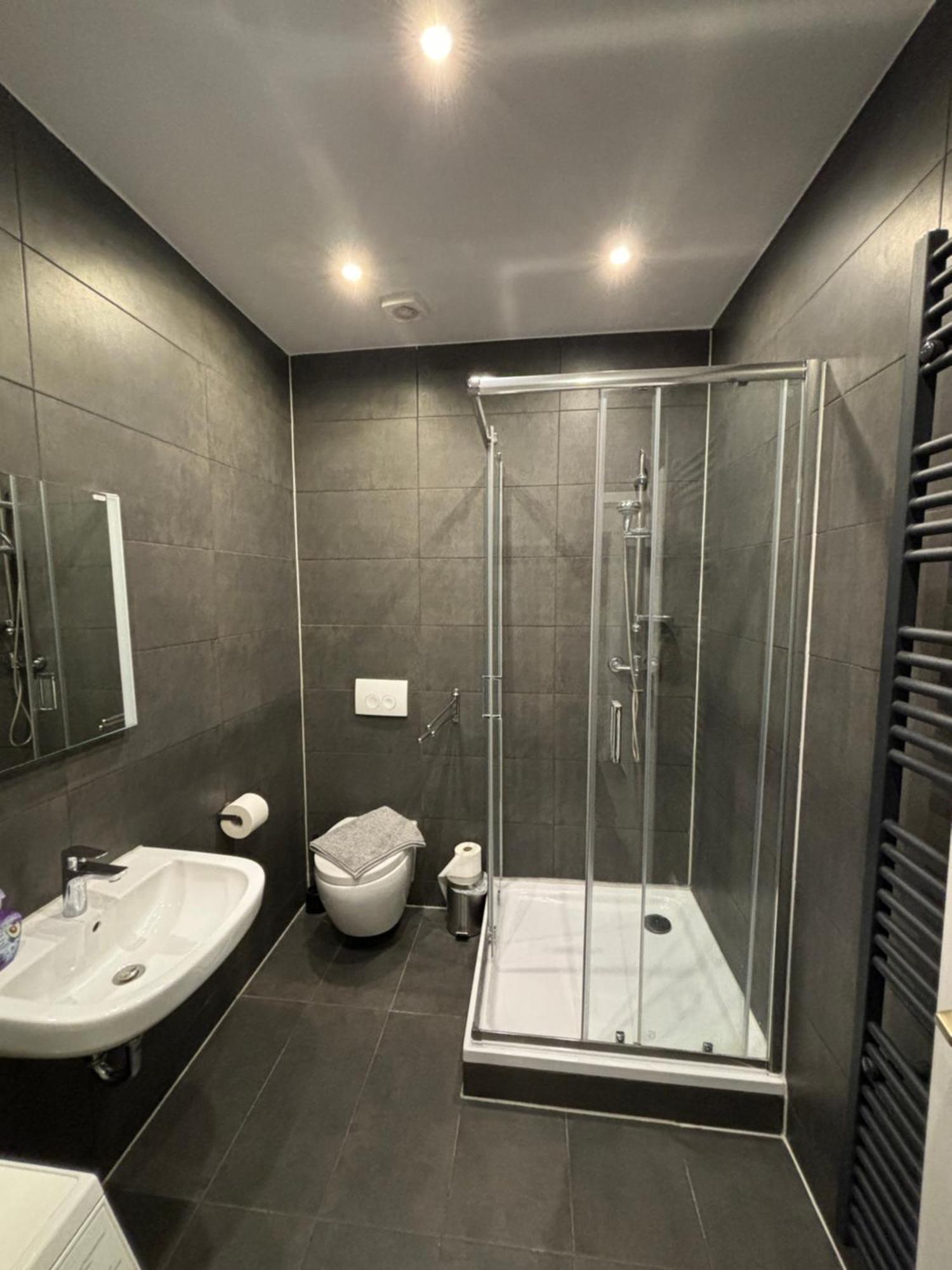 Harmony - 4 Schlafzimmer 2 Baeder Ganzes Apartement Μάινινγκεν Εξωτερικό φωτογραφία
